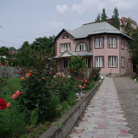 Hostel Visit Osh Dış mekan fotoğraf